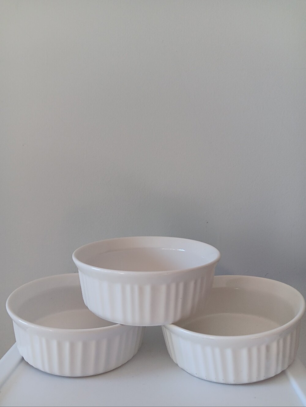 CorningWare Stoneware Classic French White Set of 3 Bowls 24 Ounce
